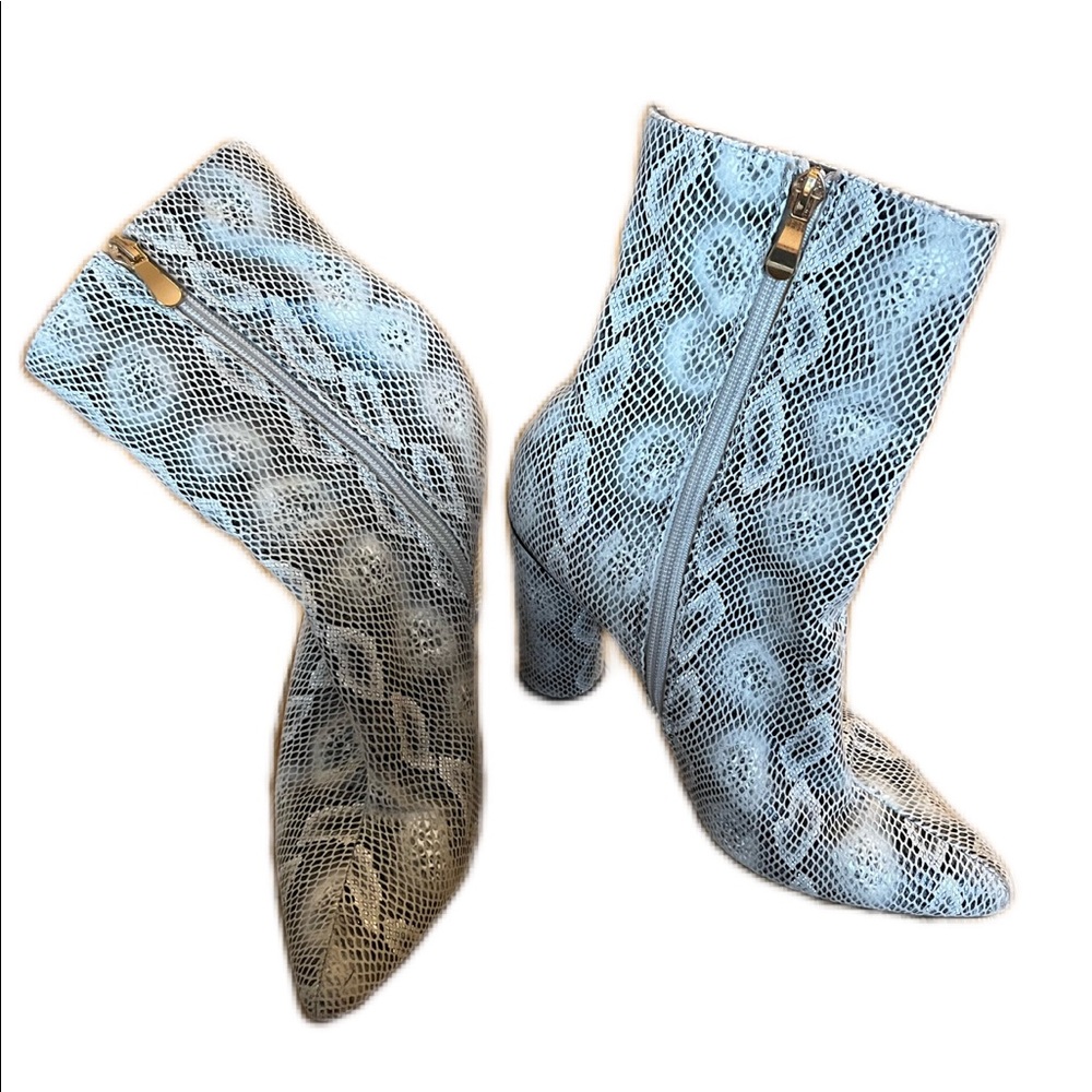 Snake booties